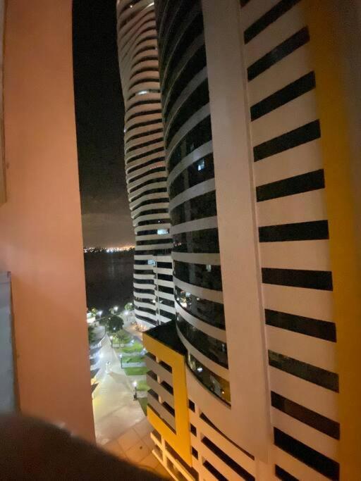 Апартаменти Bellini Luxury - Puerto Santa Ana Гуаякіль Екстер'єр фото